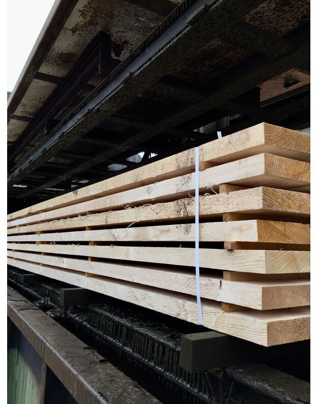 Standartinė statybinė mediena